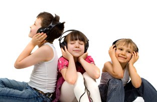 Alternative Ways for a Child to Enjoy Reading Banner Photo